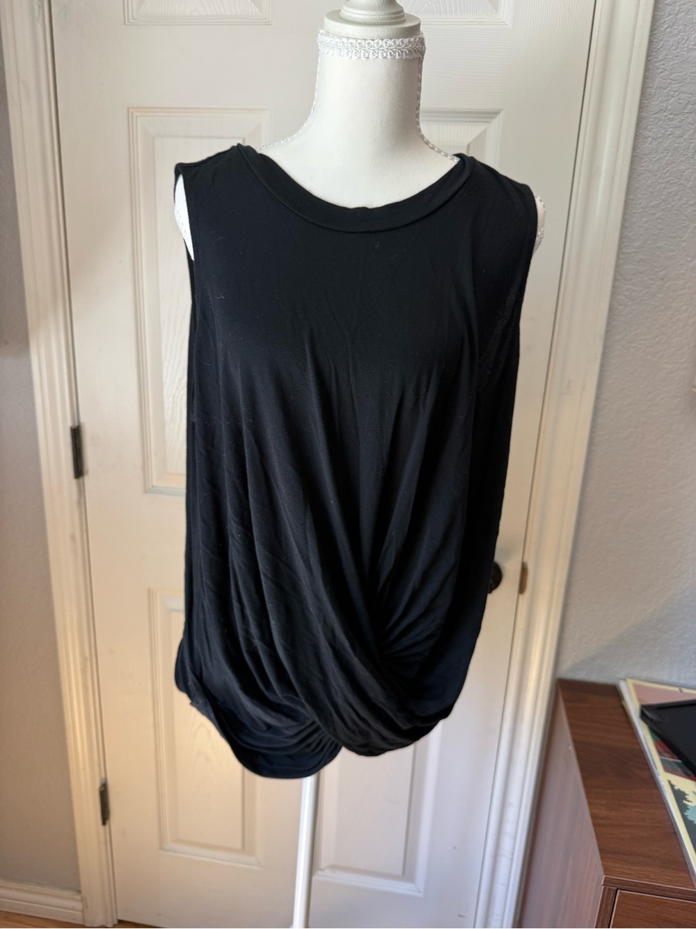 LOFT Black Twist-Front Sleeveless Tank